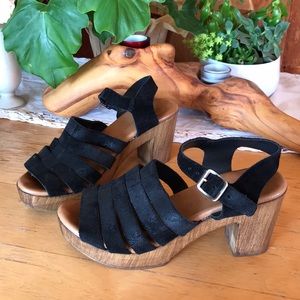 Eric Michael Black Leather Sandals size 37